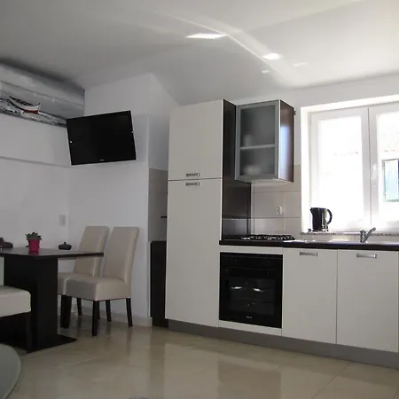 Marina דירה זאדאר