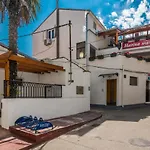 마리나 아파트 자다르