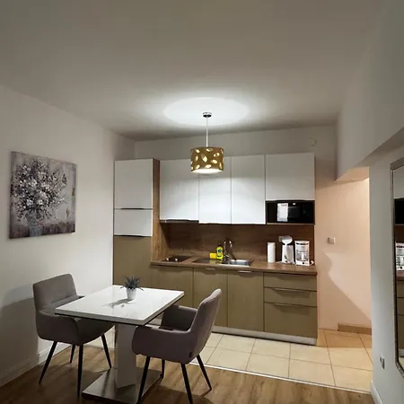 Marina Apartment *